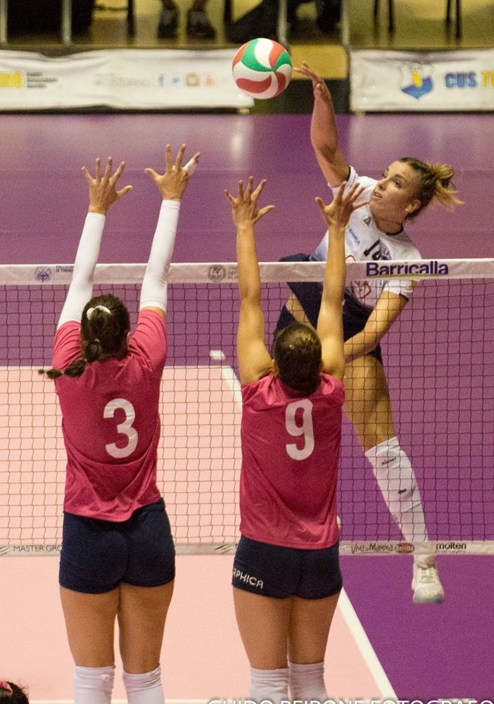 Un'immagine relativa al match giocato all'andata (foto Guido Peirone)