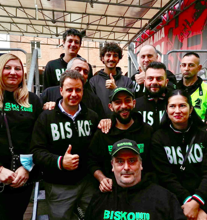 Il Bisko Moto Club con Pecco Bagnaia