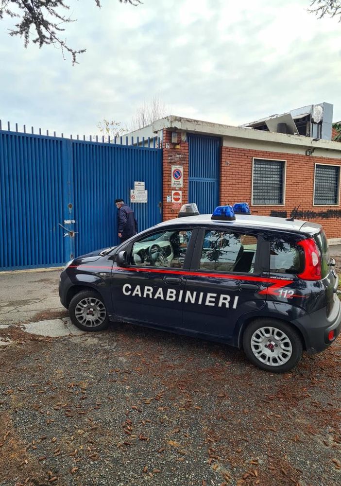 All'ex stazione Fossata si ferma solo la disperazione: arrestati due pusher e 6 persone denunciate [VIDEO]