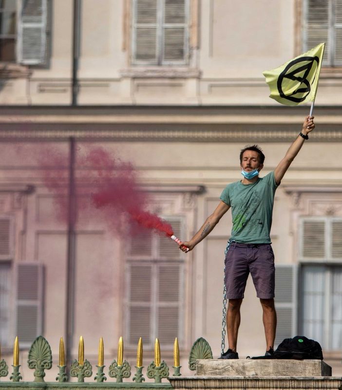Manifestazioni per il clima degli Extinction Rebellion, piovono multe e denunce