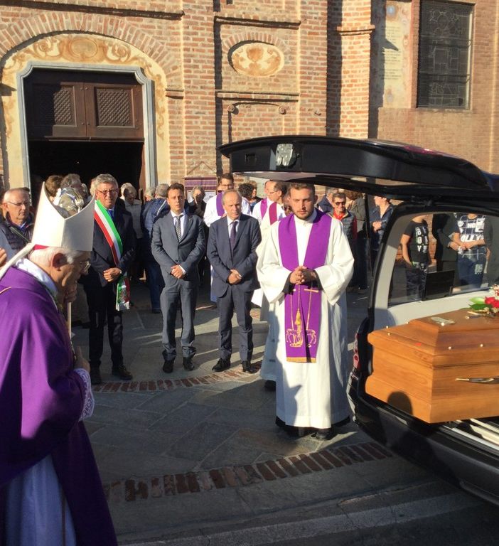 I funerali di don Giovanni Mattea, parroco di Boschetto