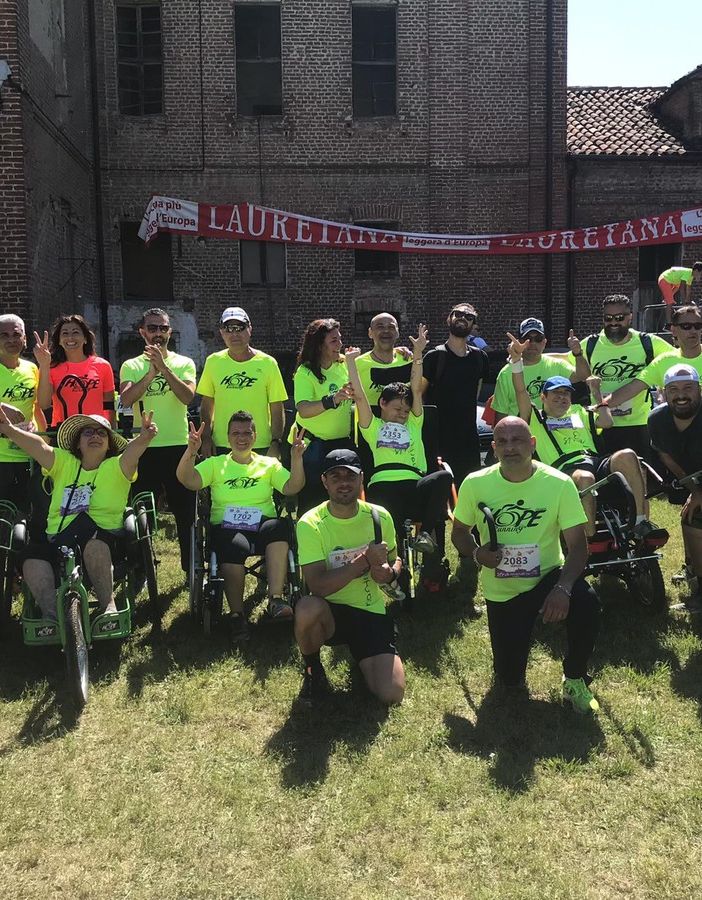 Gli organizzatori hanno donato una handbike a Hope Running