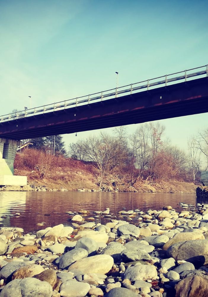 Il ponte sul fiume Po