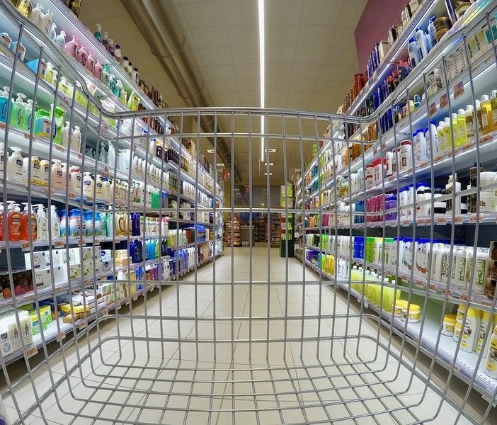 Tenta di rubare 400 euro di deodoranti: arrestata