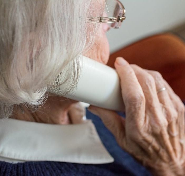 Tornano le truffe che utilizzano il Covid: malfattori richiedono denaro per improbabili cure
