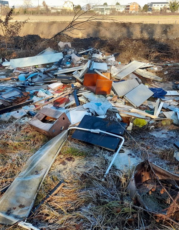 Rifiuti abbandonati a Brandizzo, Alternativa civica chiede le fototrappole