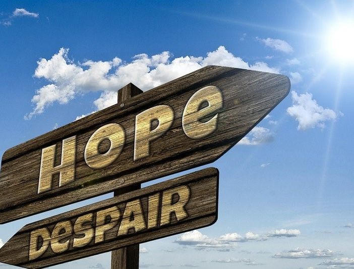 Riscopri il potere delle tue parole: l'importanza delle affermazioni positive nella psicoterapia