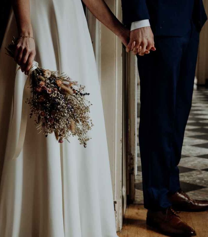 La bellezza della semplicità: perché scegliere un abito da sposa essenziale