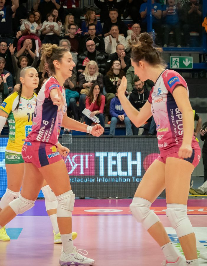 Le pinelle festeggiano (foto di Christian Bosio)