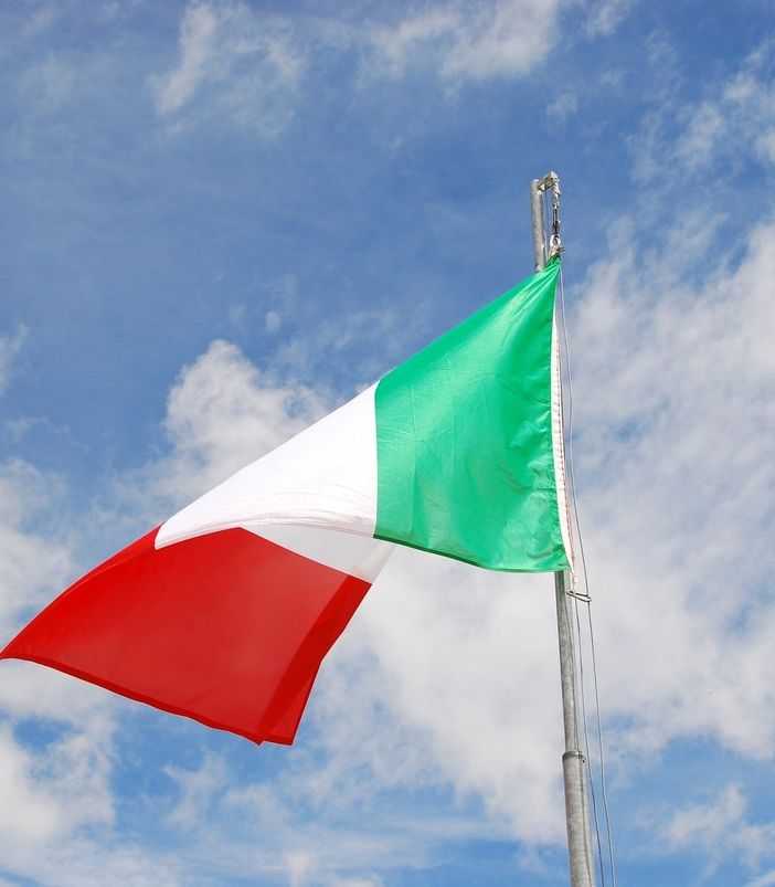 Ogni studente della prima media in Val Pellice avrà il suo libro sulla Costituzione