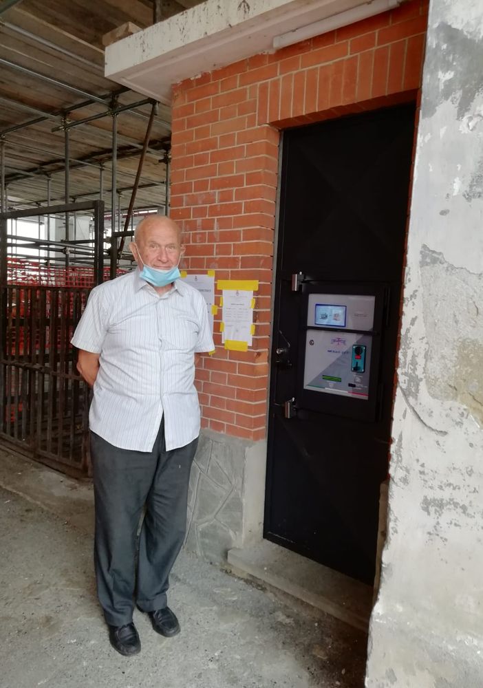 A Cavour “va in pensione” l’ultimo pesatore del Pinerolese