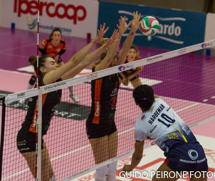 Hardeman in attacco nel match contro il Macerata
