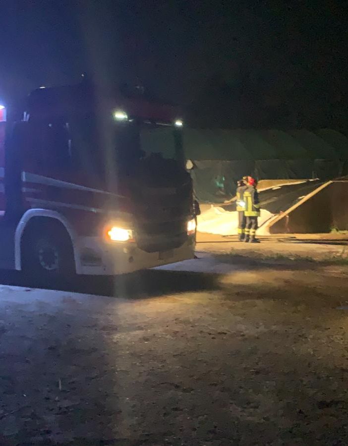 Incendio a Vigone in via Santa Maria