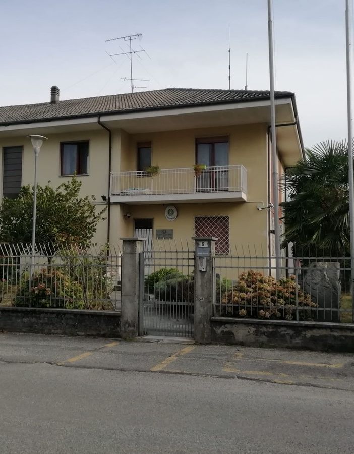 La caserma dei carabinieri di Luserna San Giovanni