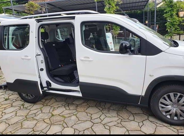 A Bricherasio taxi per un weekend: auto sportive e storiche accoglieranno passeggeri per solidarietà