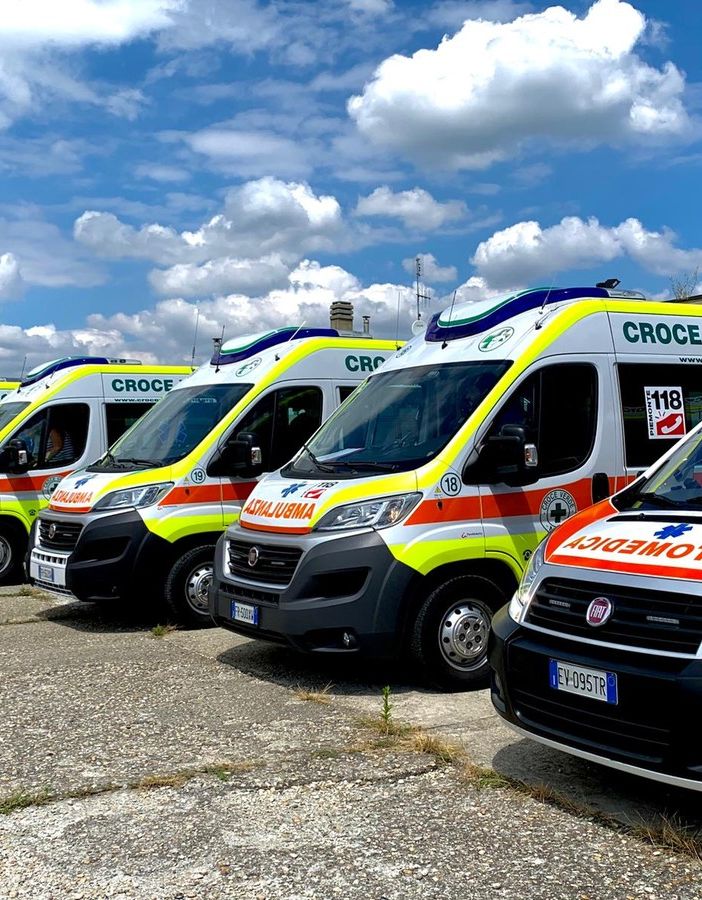 La Croce verde di None dedica un’ambulanza ai suoi angeli (FOTO)