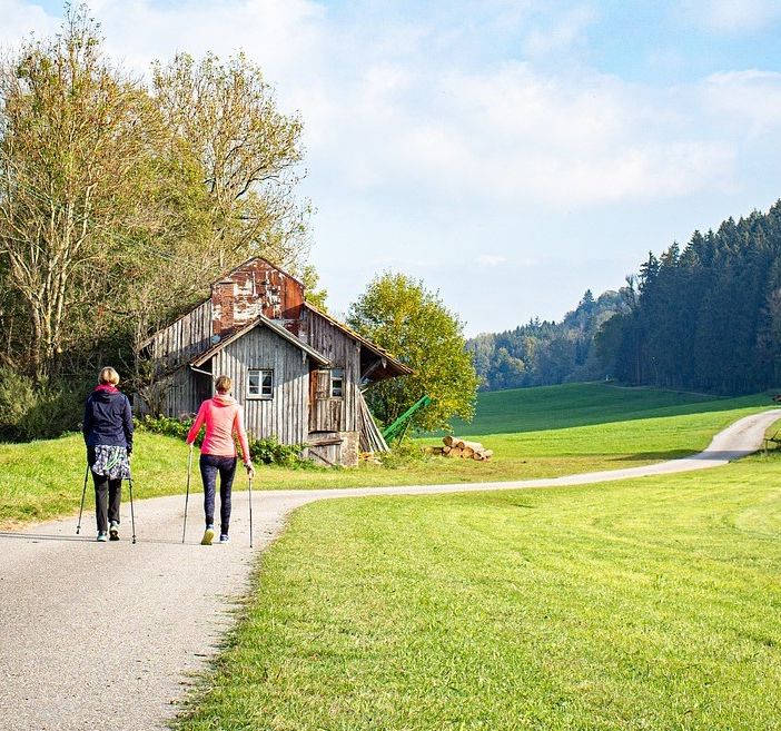 Una ‘domenica sportiva’ a Torre Pellice, dall’hockey al nordic walking