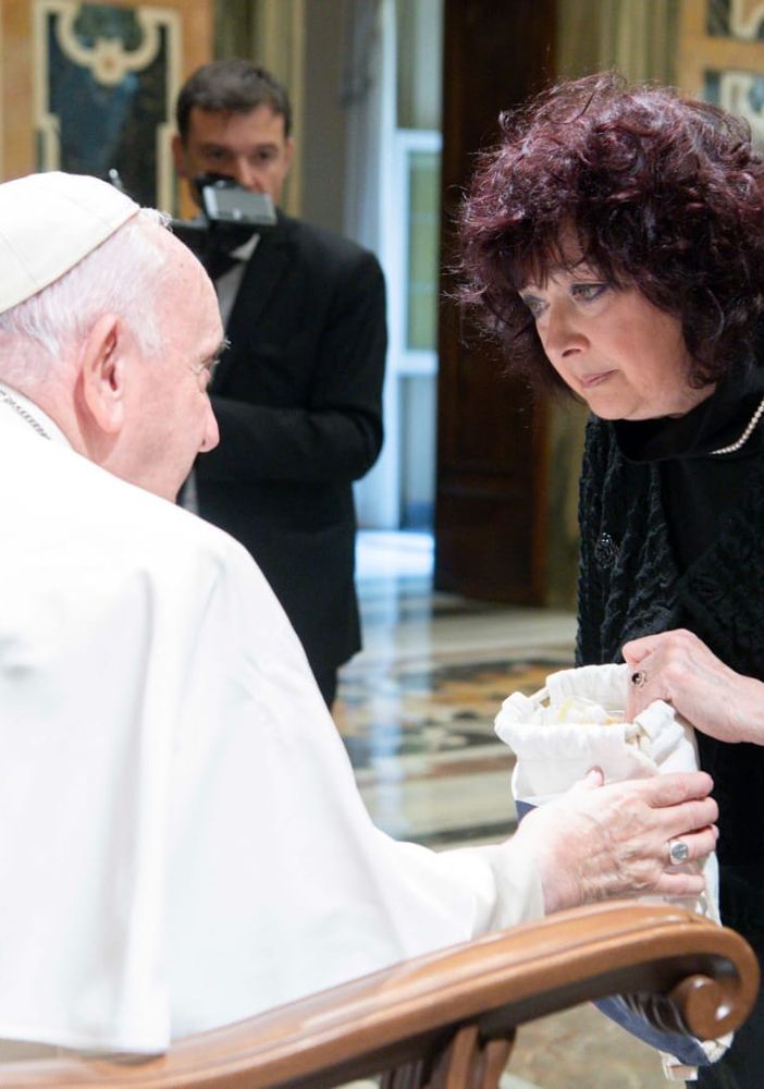 Confetture e tisane di Perrero donate a Papa Francesco