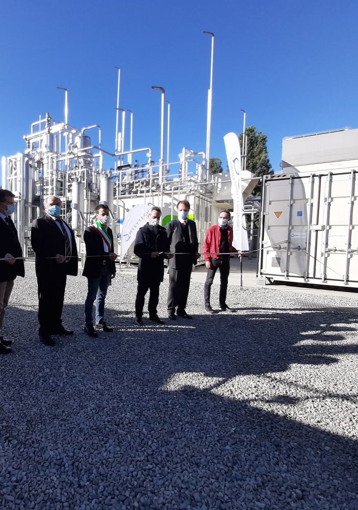 Acea pinerolese industriale battezza il nuovo impianto a biometano per autotrazione (FOTO)