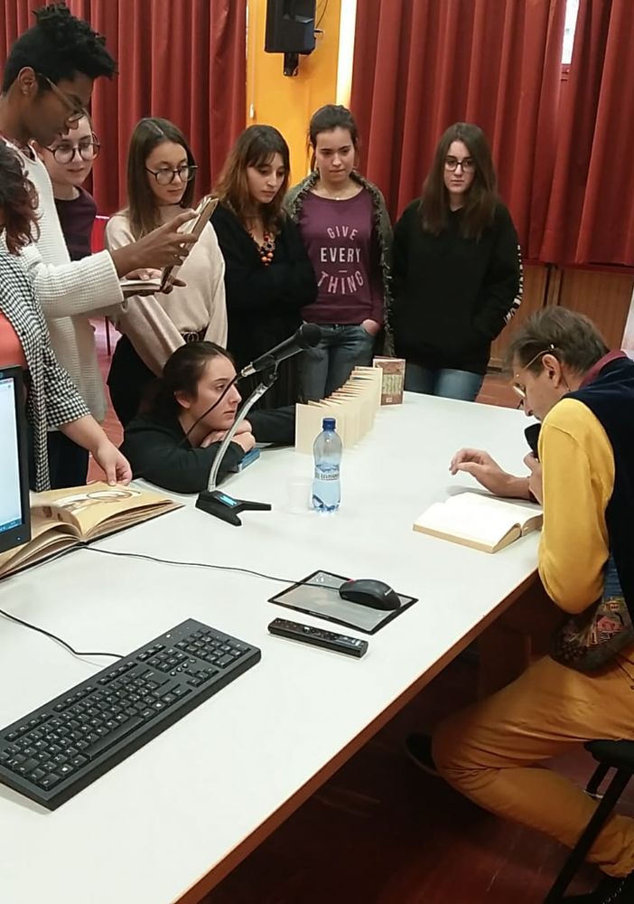 Sulle ali di un taccuino: Faravelli incontra gli studenti dell'artistico di Pinerolo