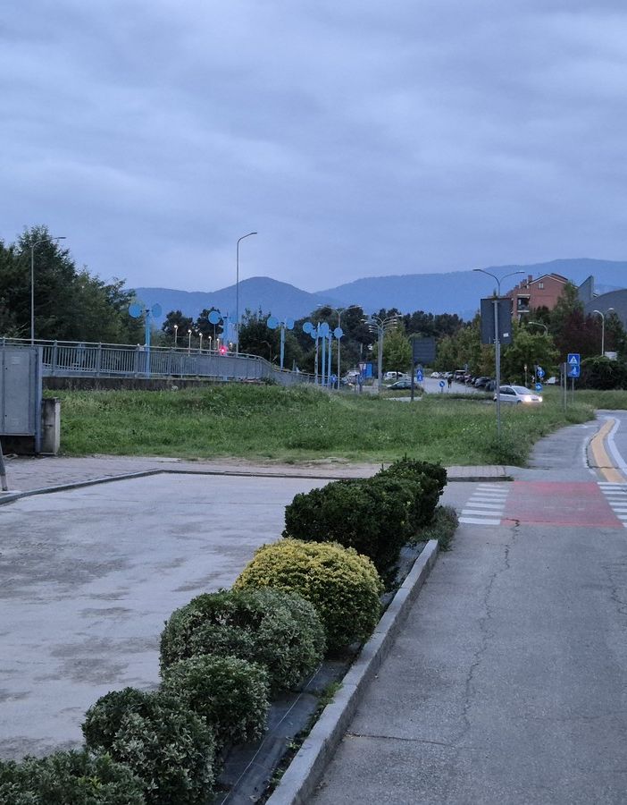 L’area verde di via Martiri da trasformare in parcheggio sostenibile
