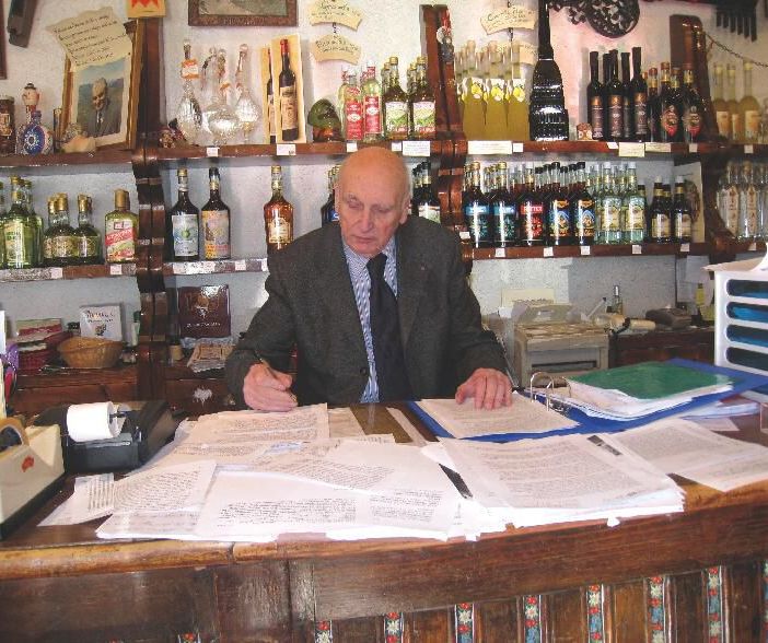 Adriano Tillino nel suo Albergian di Pragelato