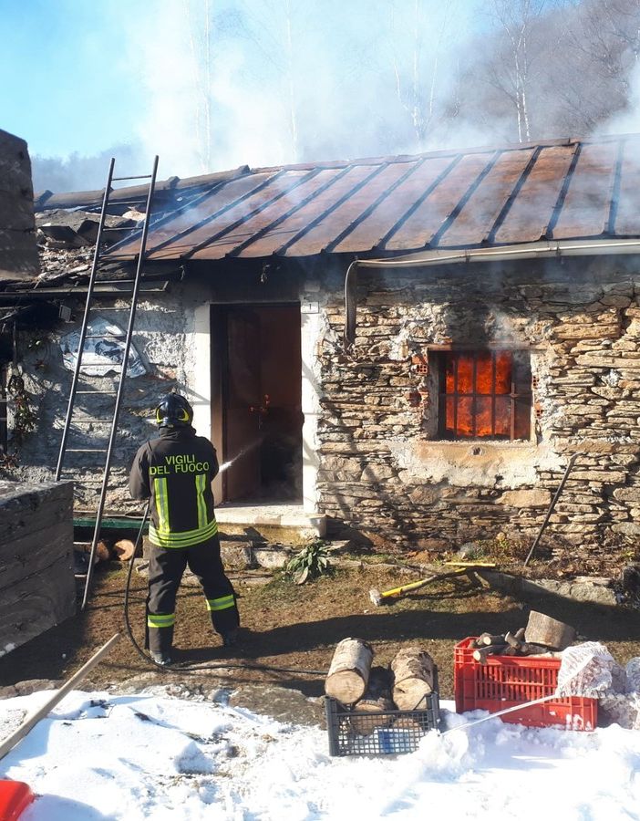 Incendio a Prageassaut San Germano Chisone