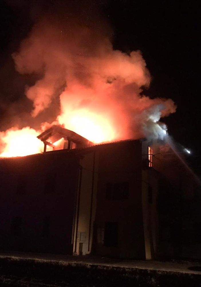 L'incendio della notte del 2 marzo a Scalenghe