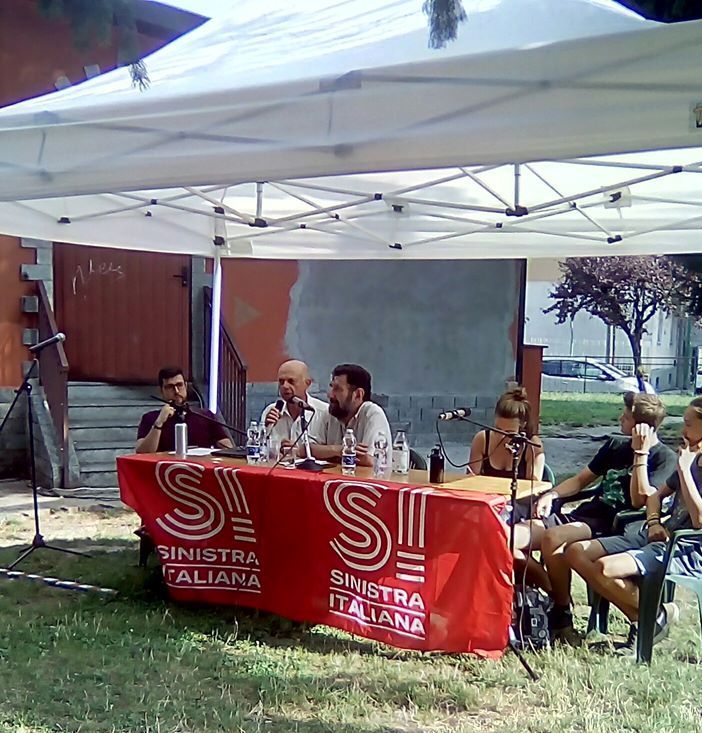 Un momento della festa estiva di Sinistra italiana a Torre Pellice