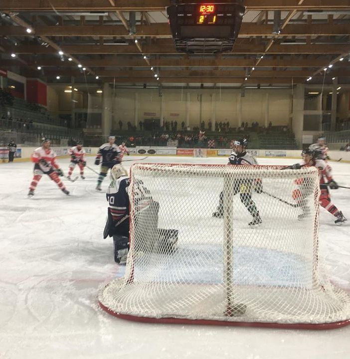 La Valpeagle di Torre Pellice rinuncia al campionato di hockey su ghiaccio: «Una scelta difficile, tra passione e ragione»