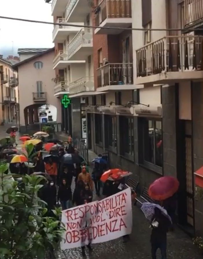 Indagini dei carabinieri sulla manifestazione di sabato a Torre Pellice