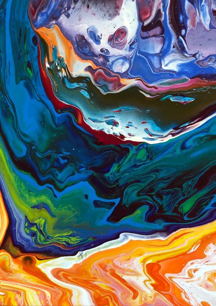 Una delle opere in esposizione per ‘Il lato nascosto della luna’