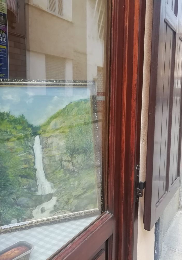 A Torre Pellice una mostra itinerante tra le vetrine per ricordare Guy Rivoir