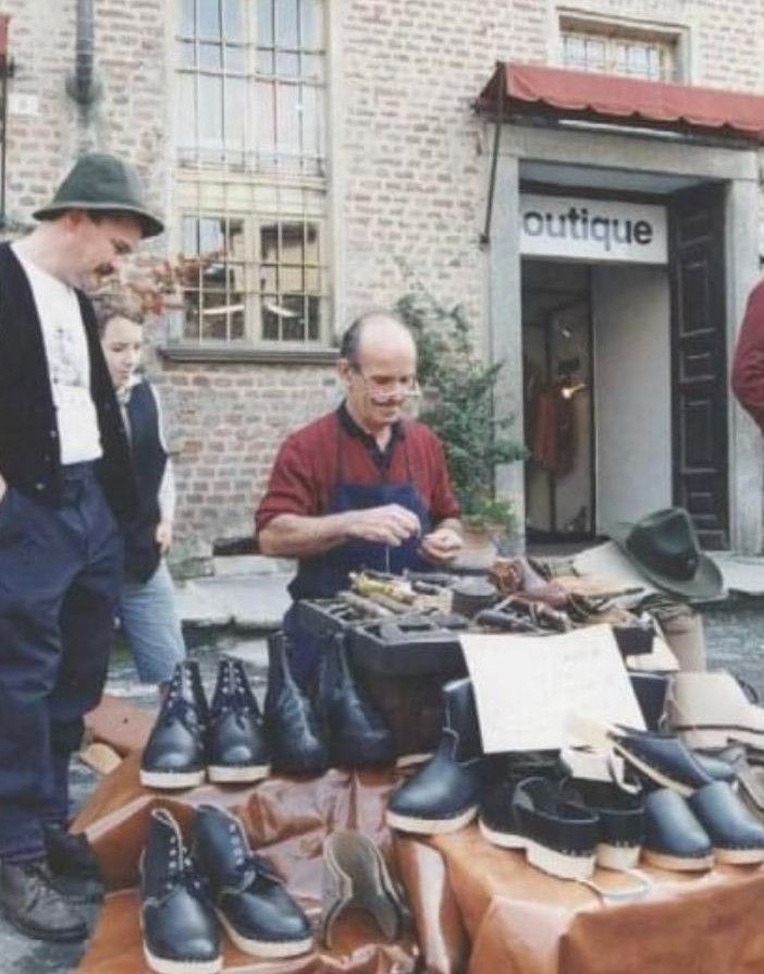 Matteo Ligustri al lavoro in una giornata dedicata ai mestieri di una volta