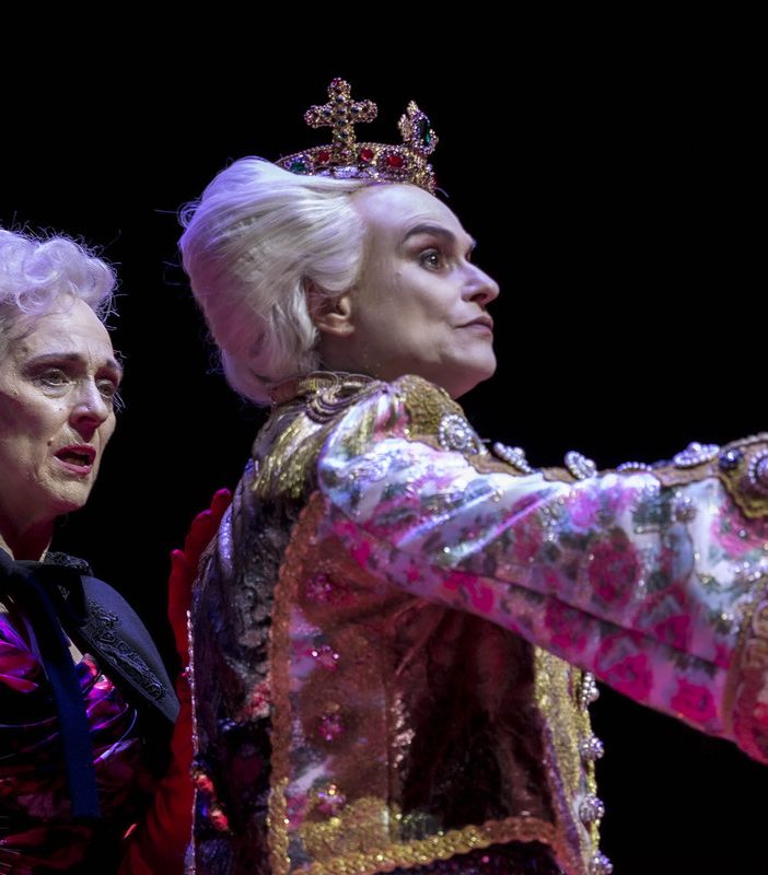 Teatro: Maria Stuarda protagonista al Teatro Carignano con la regia di Davide Livermore