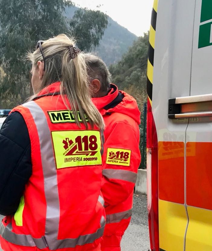 Moto si scontra con un'auto a Carmagnola: morto il centauro sessantenne