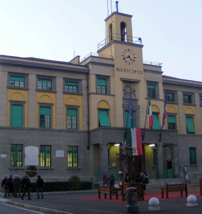 Venaria, il sindaco Giulivi: &quot;Le nuove misure restrittive in vigore da venerdì, domani negozi regolarmente aperti&quot;