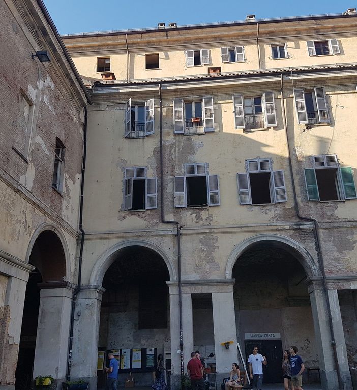 Torino, alla Cavallerizza occupata apre una &quot;Camera del lavoro precario&quot;