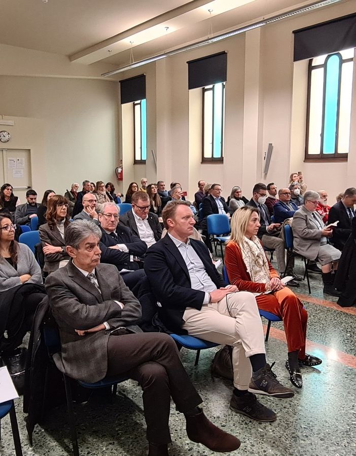 Chiorino: &quot;Una società che funziona garantisce a tutti la dignità del lavoro&quot;