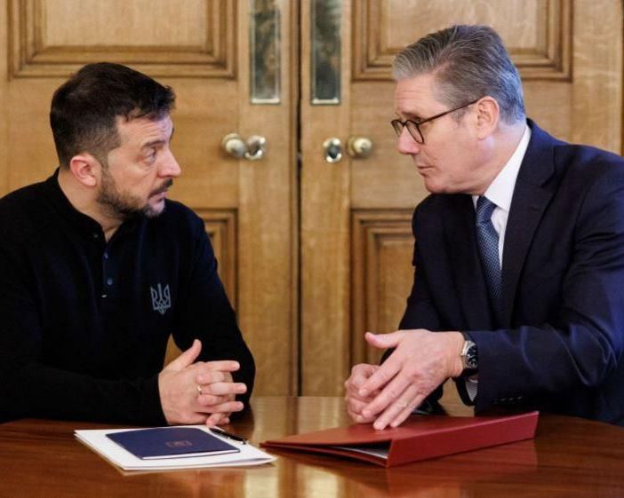 Londra e Kiev firmano un accordo militare, ma i britannici paiono poco convinti