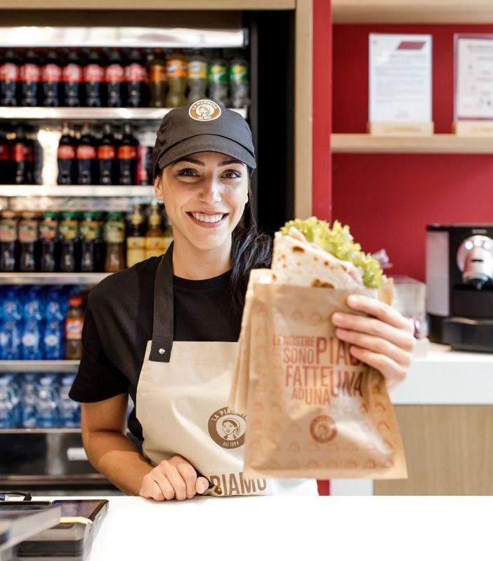 La Piadineria rivoluziona il gusto e questa volta guarda al Piemonte: arriva La Viteltonnè limited edition!
