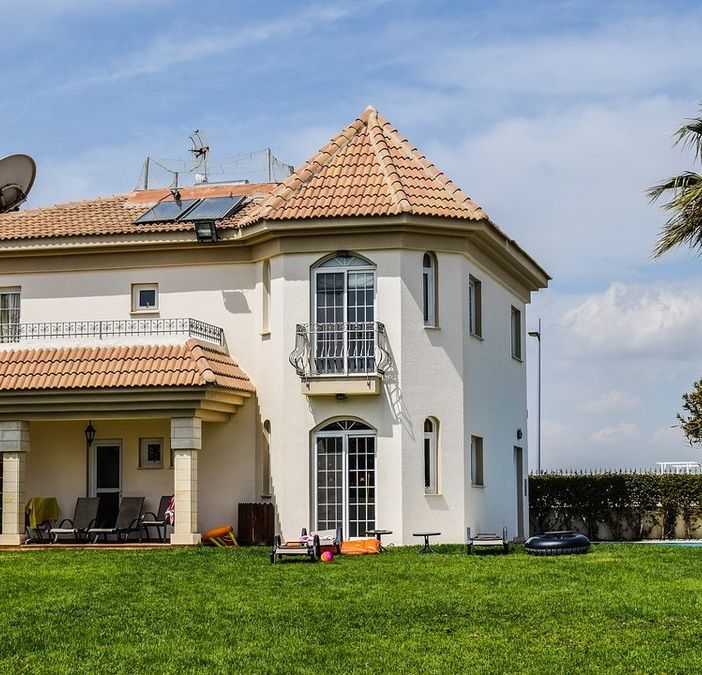 L’importanza dell’Outdoor: eleganza e benessere negli spazi esterni di una Villa moderna