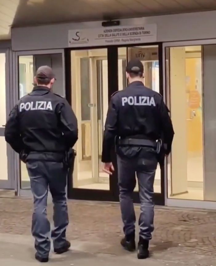 Neonata portata in Italia dentro una borsa per essere venduta: &quot;La bimba sta bene, si trova con una famiglia affidataria&quot; [VIDEO]