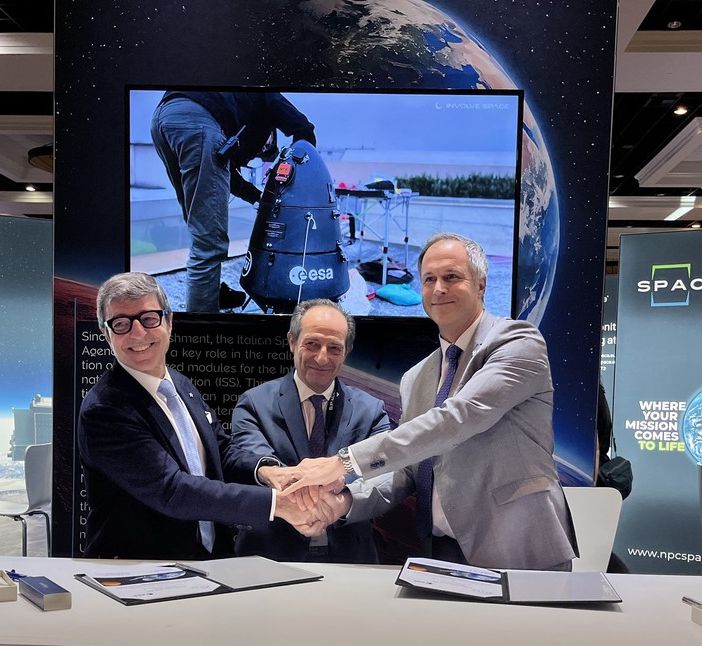 Firma dell'accordo tra Altec ed Esa per i prossimi 5 anni