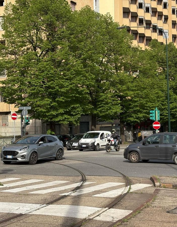 Nuove lamentele per l'incrocio su via Nizza