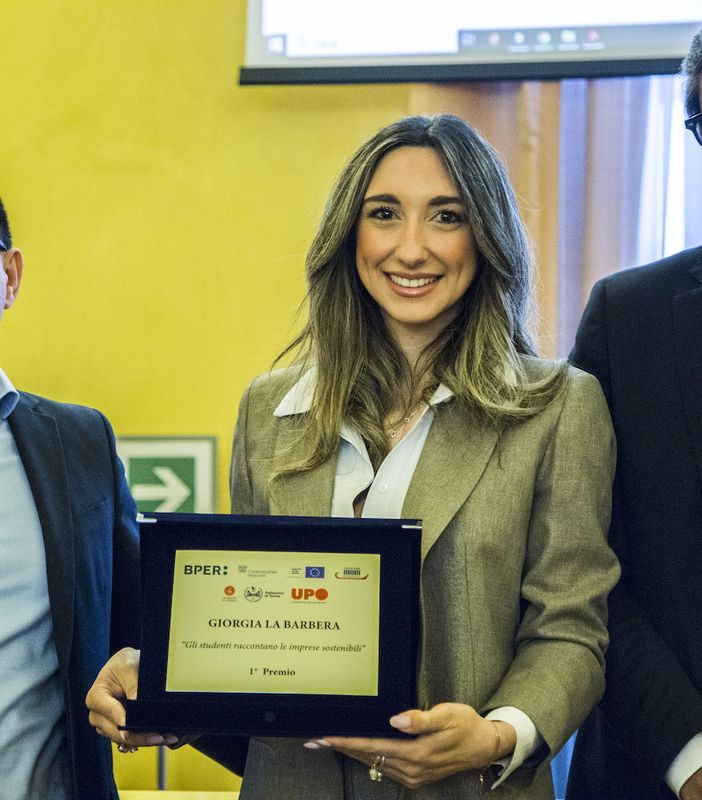 Giorgia La Barbera vince il primo premio di  &quot;Gli studenti raccontano le imprese sostenibili&quot;