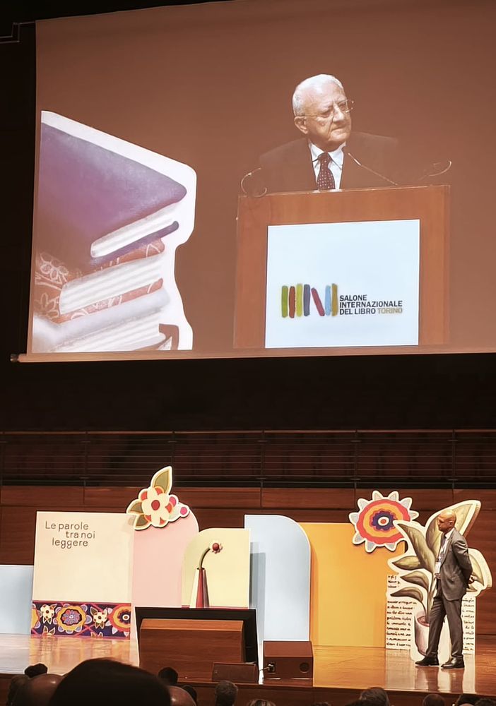 Vincenzo De Luca ospite al Salone del Libro di Torino 2025