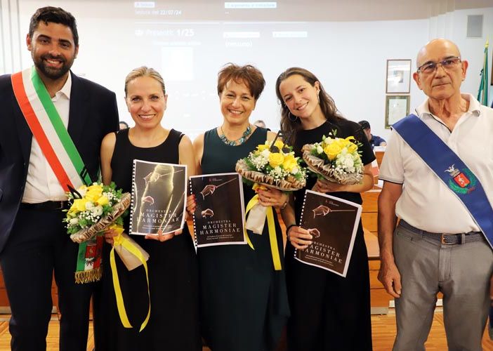Il Consiglio comunale di Grugliasco premia e celebra l'Orchestra Magister Harmoniae