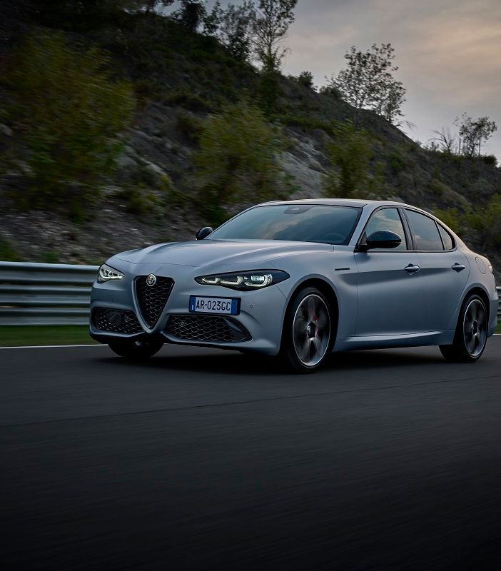 Nuove Alfa Romeo Giulia e Stelvio: family feeling con Tonale e il nuovo sguardo della Berlina Italiana e del SUV che valorizzano il design e il Made in Italy