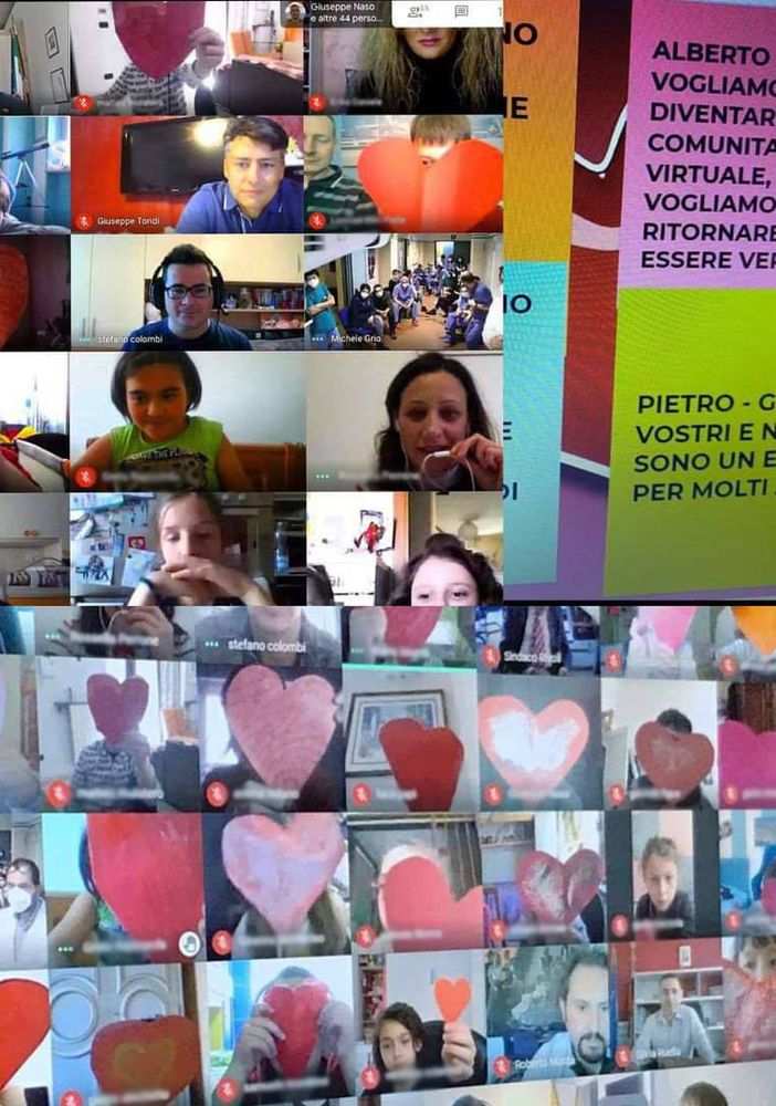 Videochiamata con grandi e piccoli